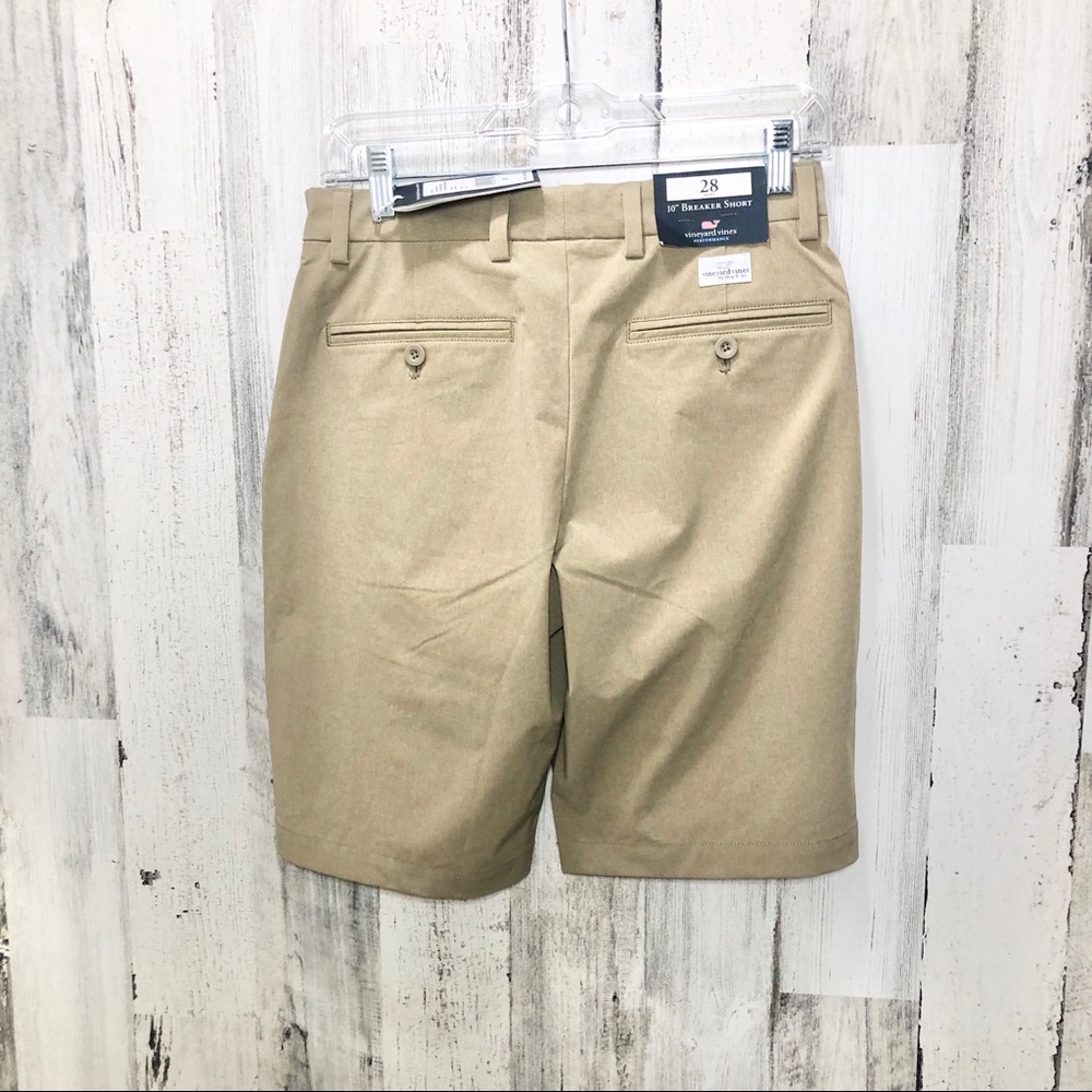 Vineyard Vines 10” Preformance Breaker Khaki NWT - Picture 12 of 13